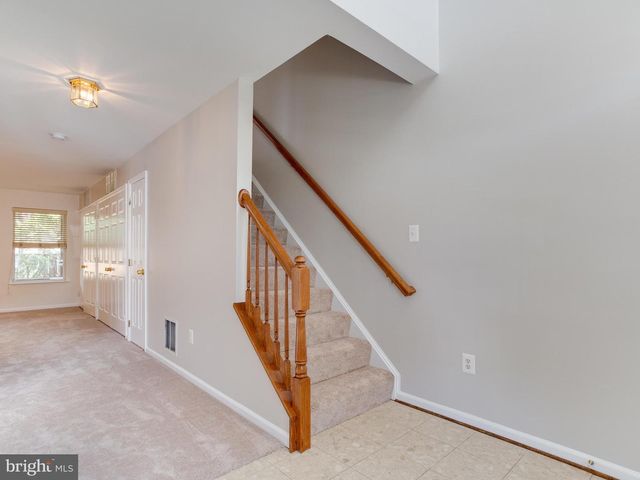 6704 DOROTHY GILES CT, Alexandria, VA 22315