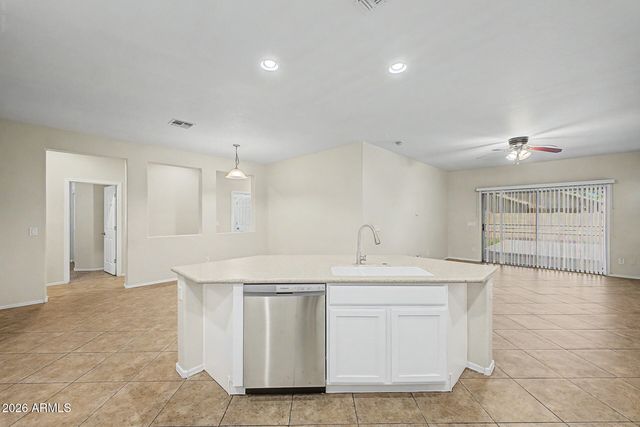 5818 W PEDRO Lane, Laveen, AZ 85339