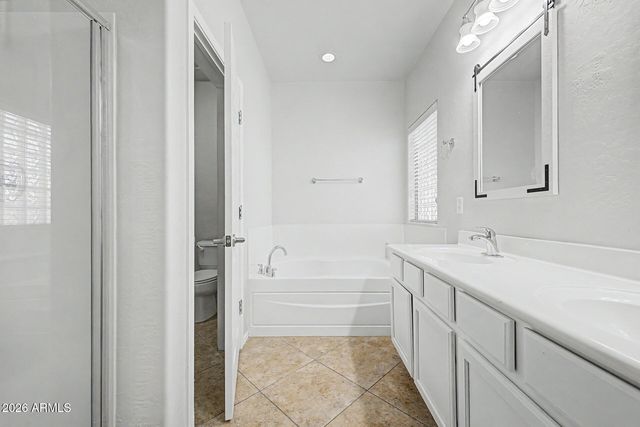 5818 W PEDRO Lane, Laveen, AZ 85339