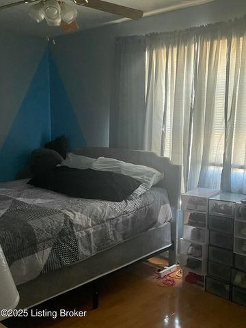 632 S 15th St, Louisville, KY 40203