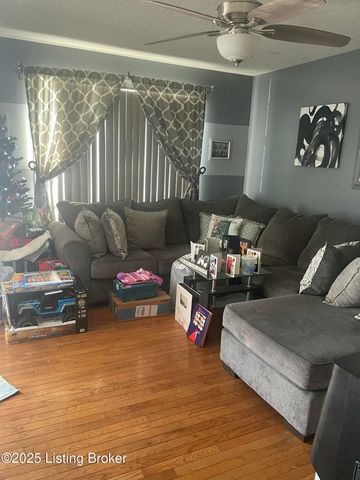 632 S 15th St, Louisville, KY 40203