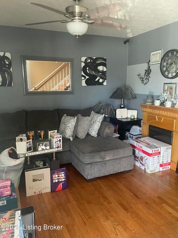 632 S 15th St, Louisville, KY 40203