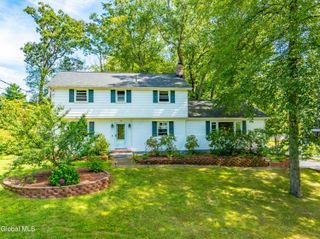 20 Juniper Drive, Clifton Park, NY 12065