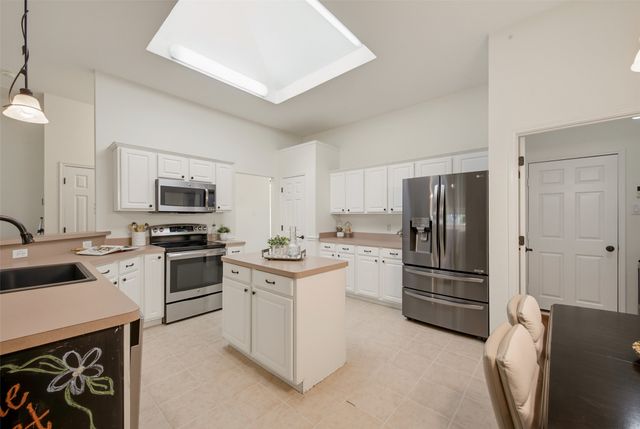 1812 Saint Nevis Drive, Mansfield, TX 76063