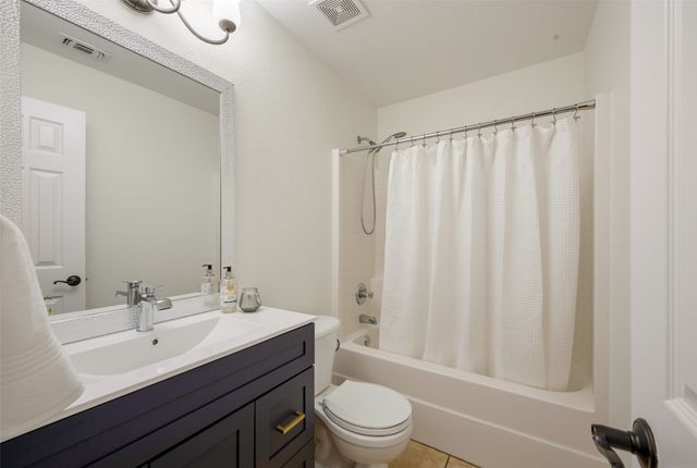 1812 Saint Nevis Drive, Mansfield, TX 76063