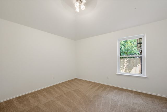 1812 Saint Nevis Drive, Mansfield, TX 76063