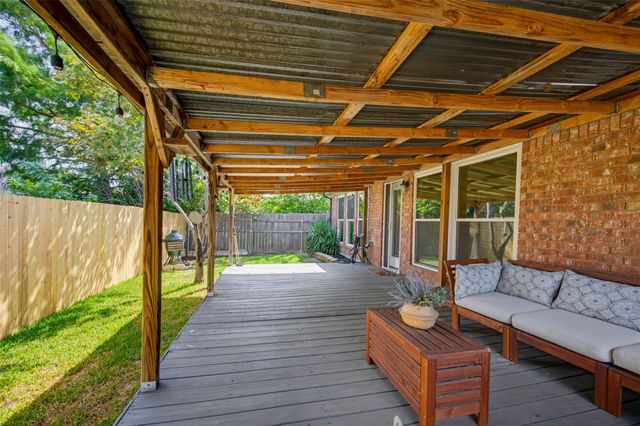 1812 Saint Nevis Drive, Mansfield, TX 76063