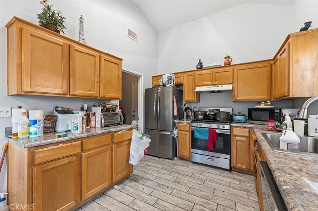 653 Stonewood, Los Banos, CA 93635