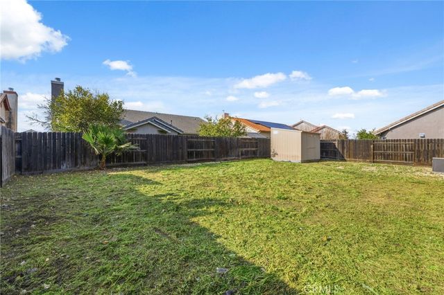 653 Stonewood, Los Banos, CA 93635