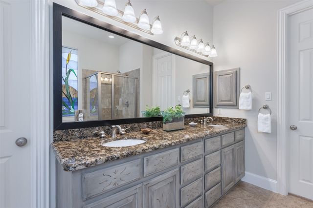 1008 Woodcliff Drive, Mckinney, TX 75072