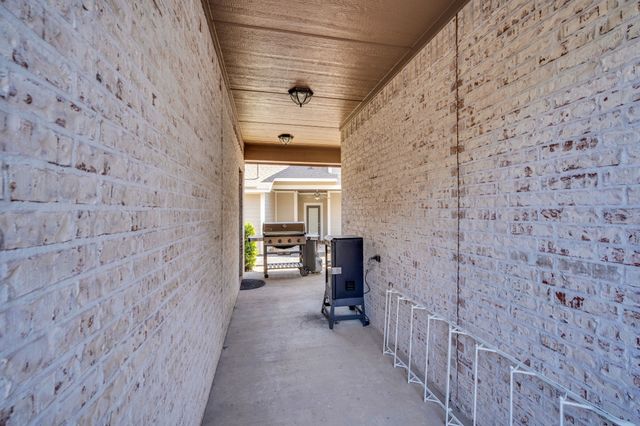 409 George Hopper Road, Midlothian, TX 76065