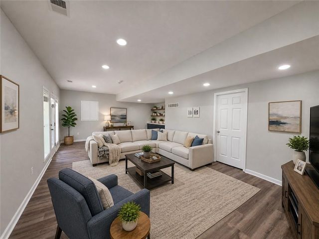 4415 Silverheel Street, Shawnee, KS 66226
