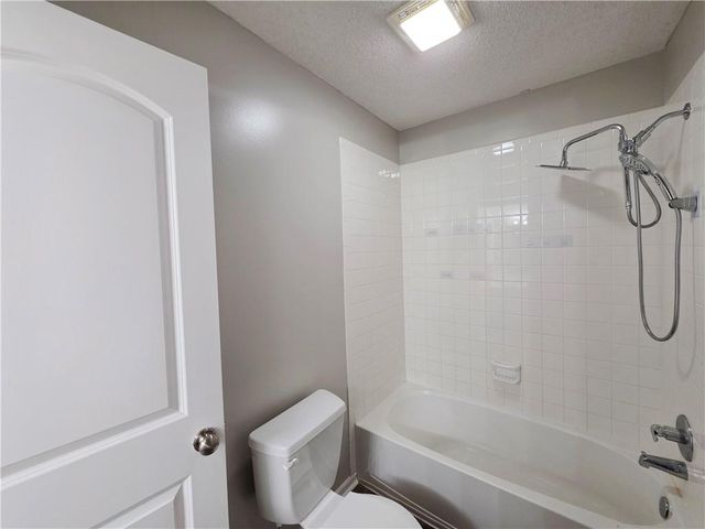 4415 Silverheel Street, Shawnee, KS 66226