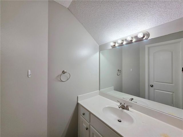 4415 Silverheel Street, Shawnee, KS 66226