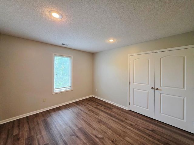 4415 Silverheel Street, Shawnee, KS 66226
