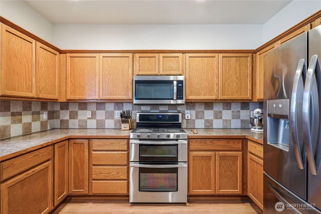 15350 104th Way SE, Yelm, WA 98597