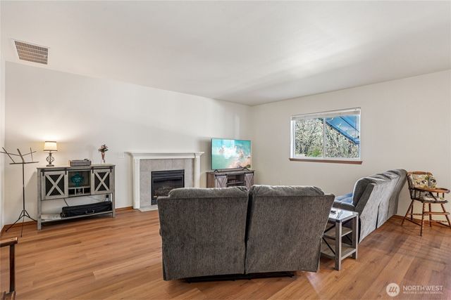 15350 104th Way SE, Yelm, WA 98597