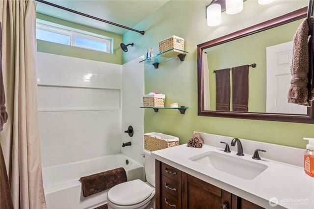 15350 104th Way SE, Yelm, WA 98597