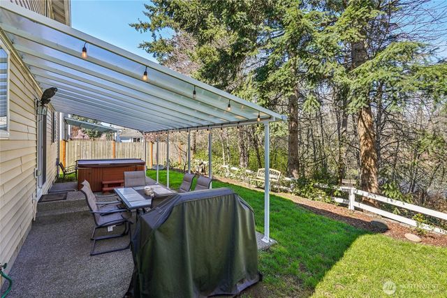 15350 104th Way SE, Yelm, WA 98597