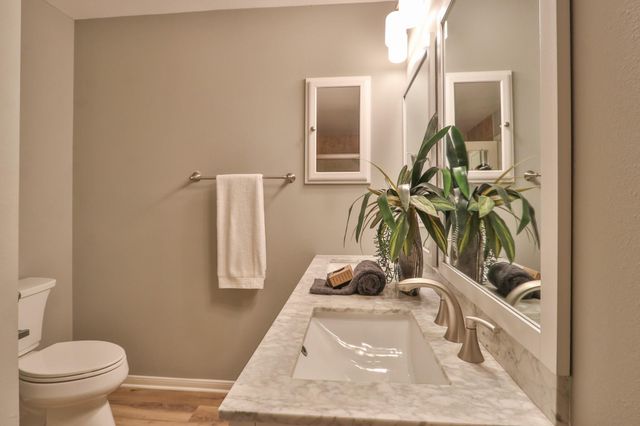 4747 Nasa Parkway 110, Seabrook, TX 77586