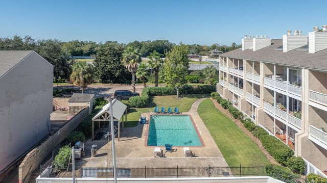 4747 Nasa Parkway 110, Seabrook, TX 77586