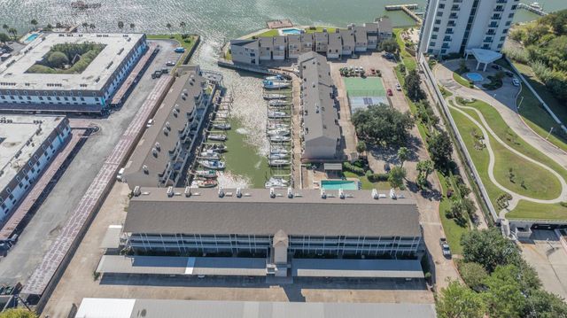 4747 Nasa Parkway 110, Seabrook, TX 77586