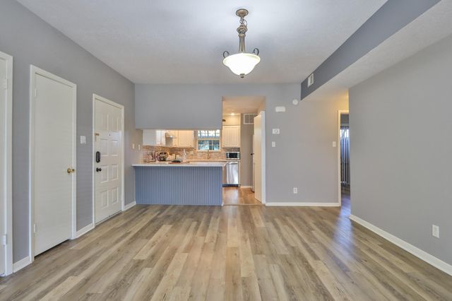 4747 Nasa Parkway 110, Seabrook, TX 77586