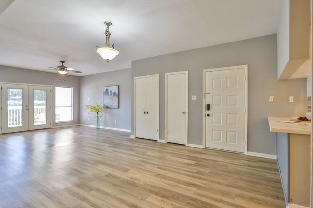 4747 Nasa Parkway 110, Seabrook, TX 77586