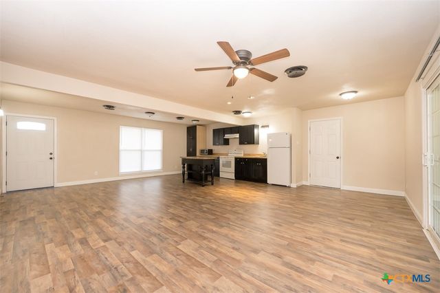 906 Pilar Spur, Killeen, TX 76541