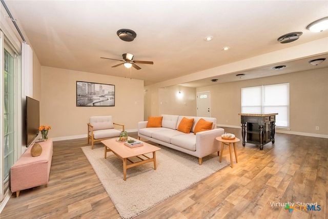 906 Pilar Spur, Killeen, TX 76541