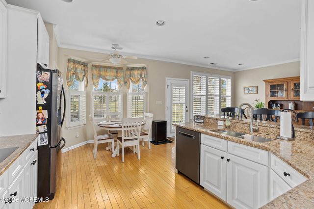 26 Powderhorn Way, Allentown, NJ 08501