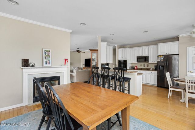 26 Powderhorn Way, Allentown, NJ 08501