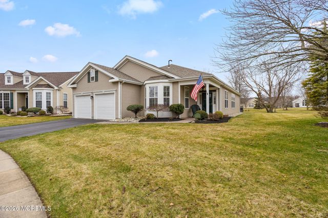 26 Powderhorn Way, Allentown, NJ 08501