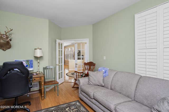 26 Powderhorn Way, Allentown, NJ 08501