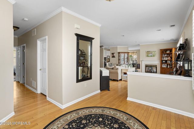 26 Powderhorn Way, Allentown, NJ 08501