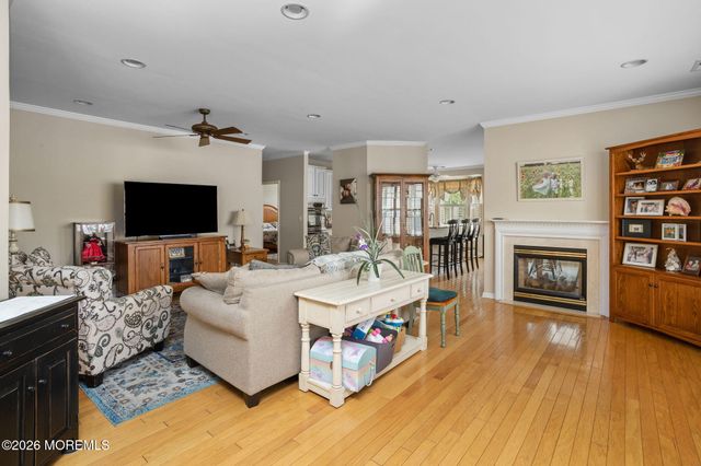 26 Powderhorn Way, Allentown, NJ 08501