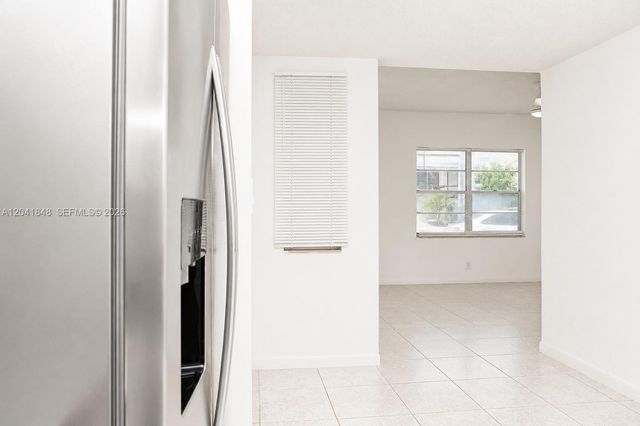 411 SE 10th Street 1, Hallandale Beach, FL 33009