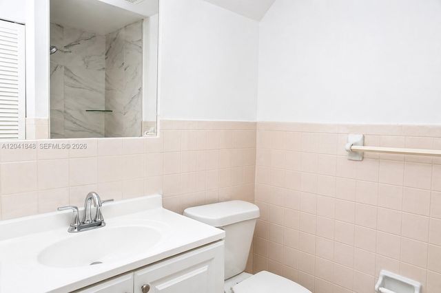 411 SE 10th Street 1, Hallandale Beach, FL 33009