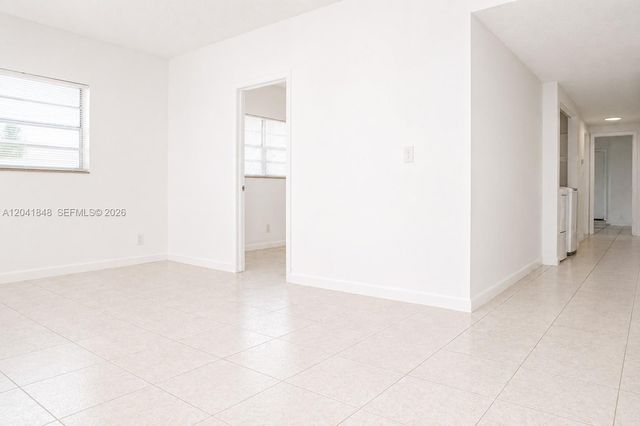 411 SE 10th Street 1, Hallandale Beach, FL 33009