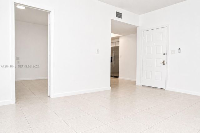 411 SE 10th Street 1, Hallandale Beach, FL 33009