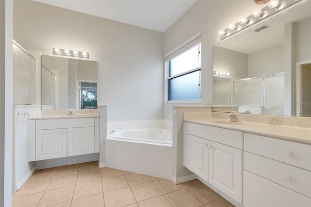 2390 CALEDONIAN STREET, Clermont, FL 34711