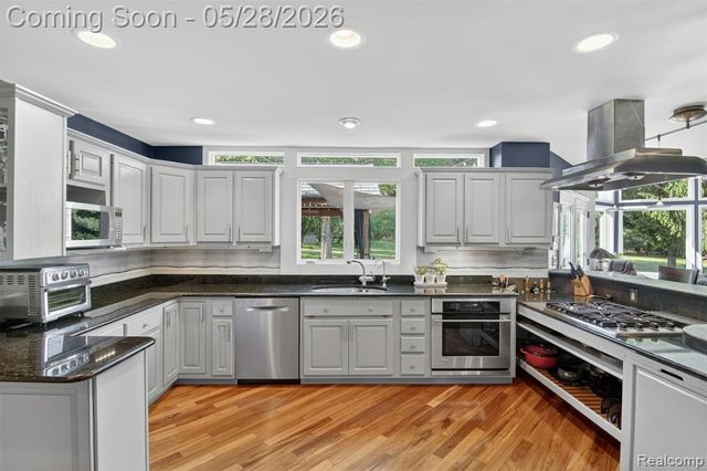 3861 Bradford Square Drive, Ann Arbor, MI 48103