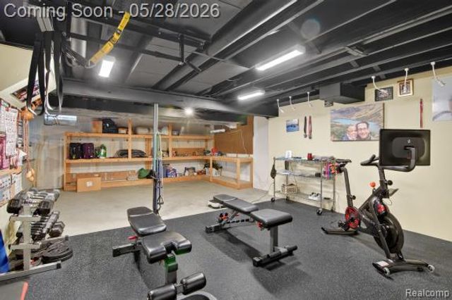 3861 Bradford Square Drive, Ann Arbor, MI 48103