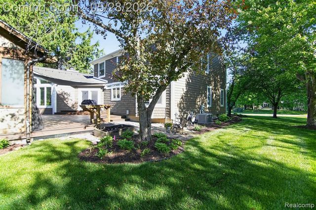 3861 Bradford Square Drive, Ann Arbor, MI 48103