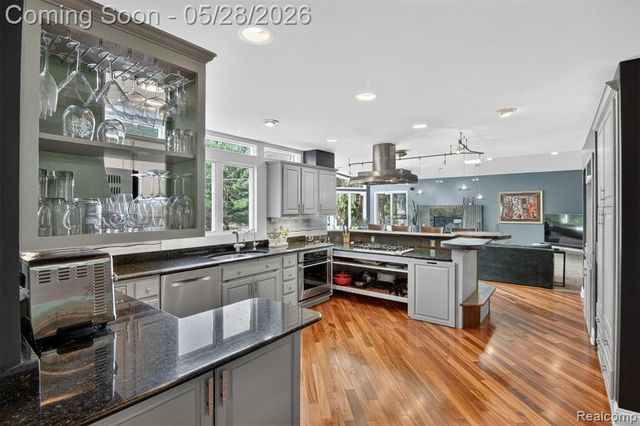 3861 Bradford Square Drive, Ann Arbor, MI 48103
