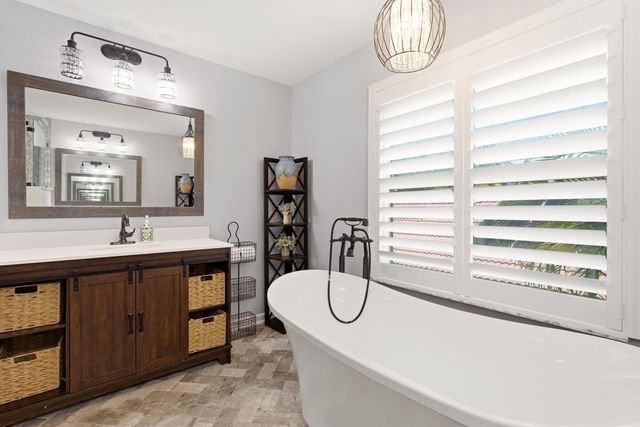119 Hidden Hollow Drive, Palm Beach Gardens, FL 33418