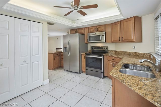 9856 Luna CIR A104, Naples, FL 34109