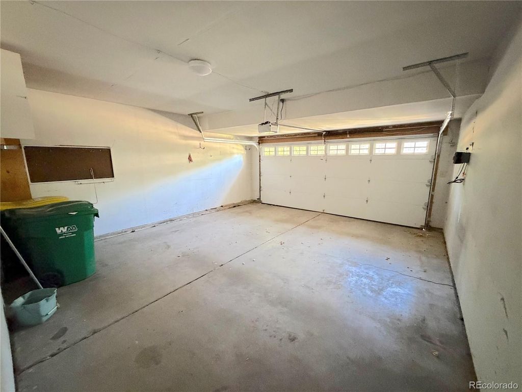 Image 14 of property listing at 9114 W Progress Avenue, Littleton, CO 80123