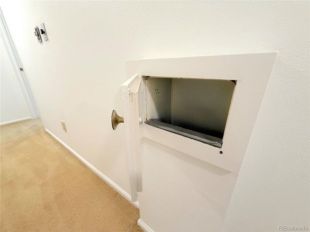 Image 22 of property listing at 9114 W Progress Avenue, Littleton, CO 80123