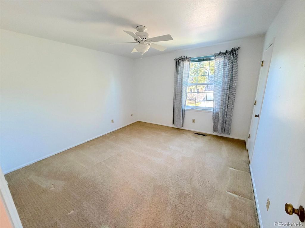 Image 23 of property listing at 9114 W Progress Avenue, Littleton, CO 80123